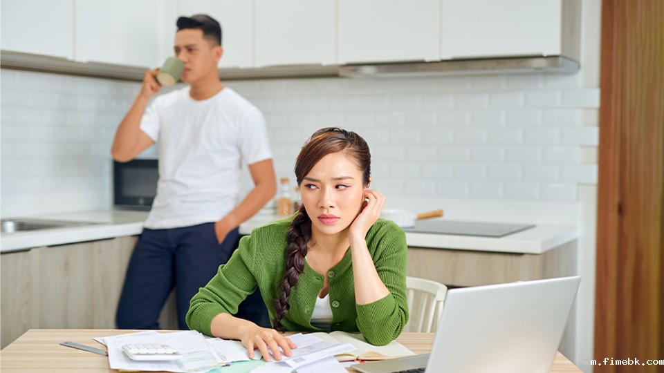 国外居住不想回国，许莉律师帮助女方快速离婚