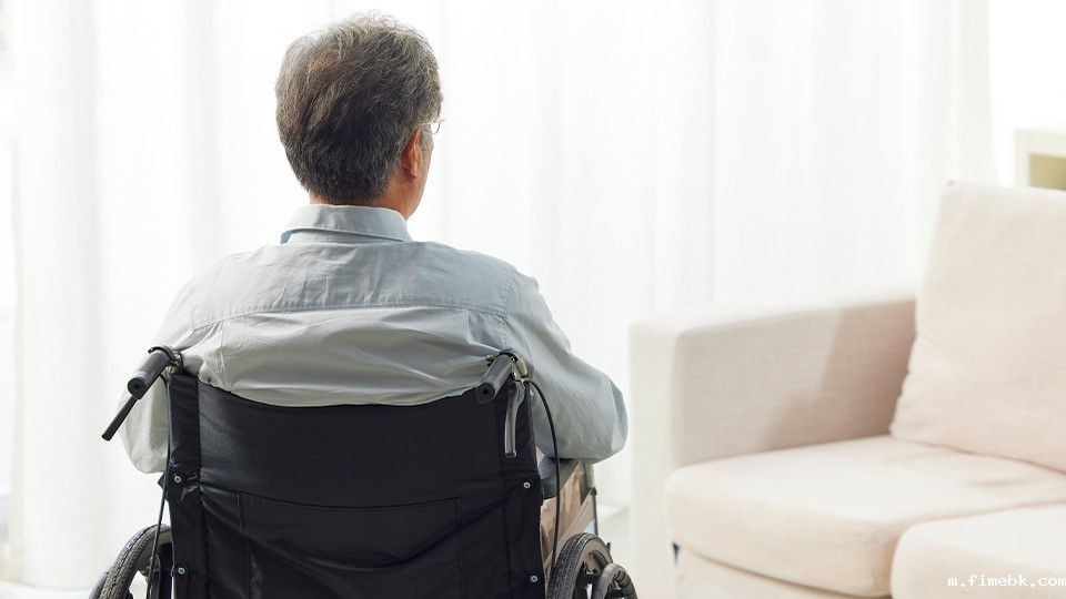 遗嘱上继承人能否签字盖章